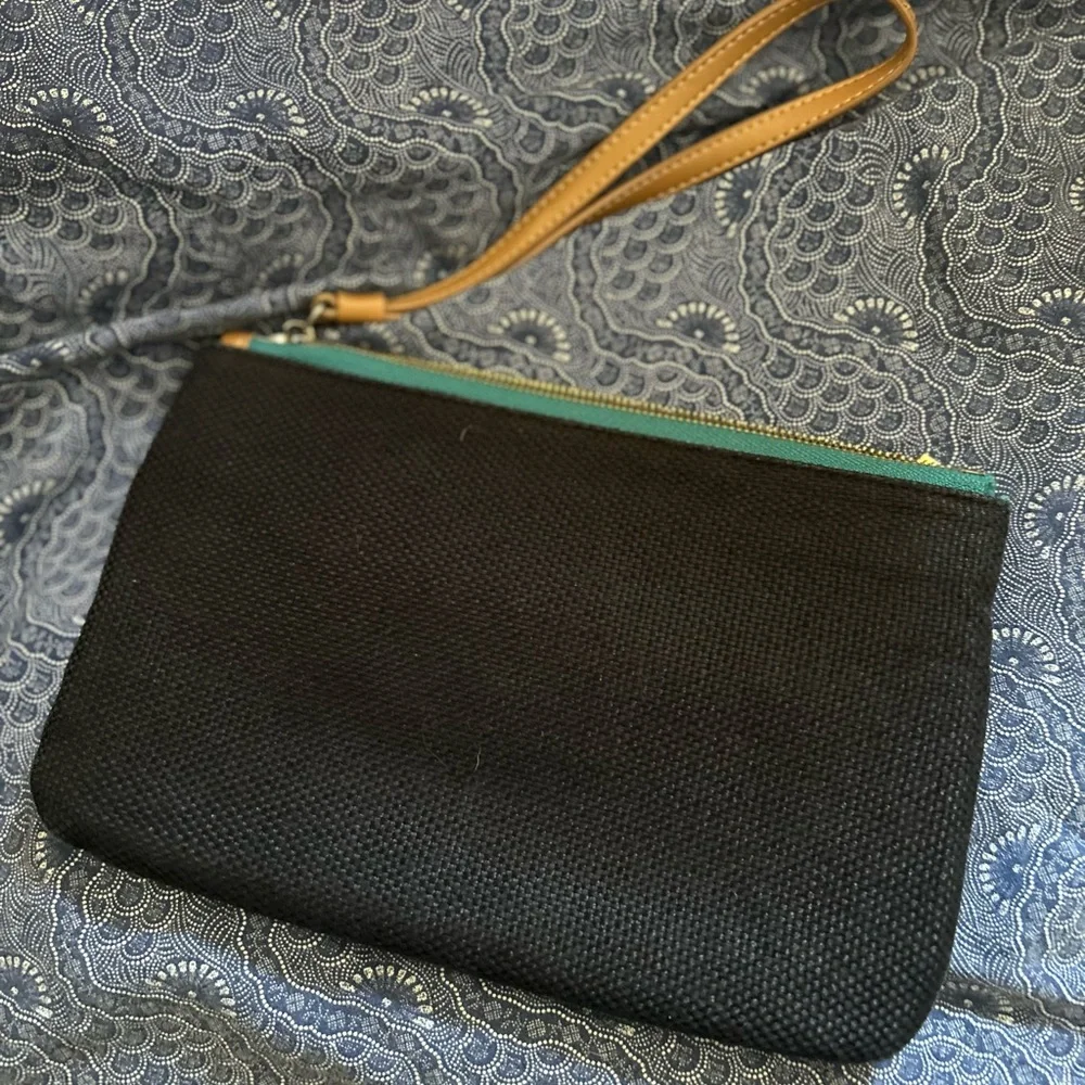 Spartina 449 Mareena Ava wristlet leather linen phone cardholder wallet purse
